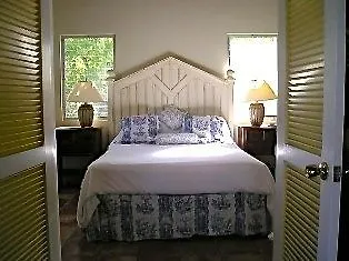 Dolphin House Villa Newcastle